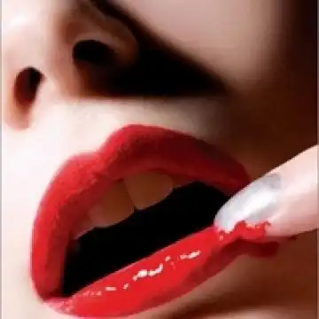 如果有一个房子,可以让人喝醉,埋起头来哭泣,放下所有的羞耻和秘密,它就是自己的家