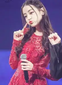 单身妹子迪丽热巴七夕晒美照,评论才是亮点