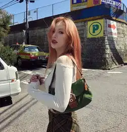 女明星们这么美,度假都会带什么
