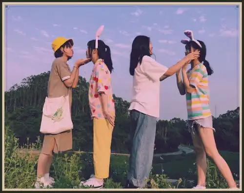 最近撩闺蜜风很大,秒杀全网情侣拍,白莲花拿你没办法