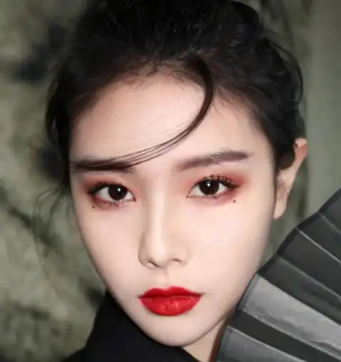 新手画眉毛的误区画成蜡笔小新不算什么,还有2点更尴尬