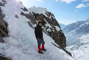 山王7556米,那个收集雪山秘境的追峰少年