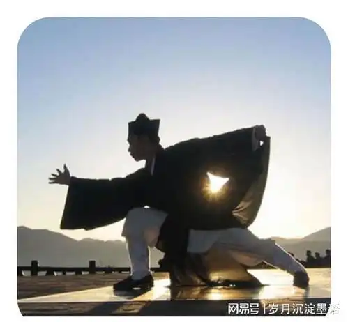 民间故事老财主山上建新房,却得怪病,道士说此山不宜居住