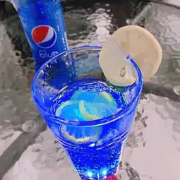 减肥可乐蓝色可乐抹茶可乐......这些不正经可乐你都喝过吗