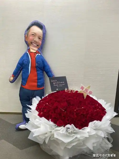 陈伟霆何穗恋情曝光两人交往超过4个月,多次被拍到回家过夜