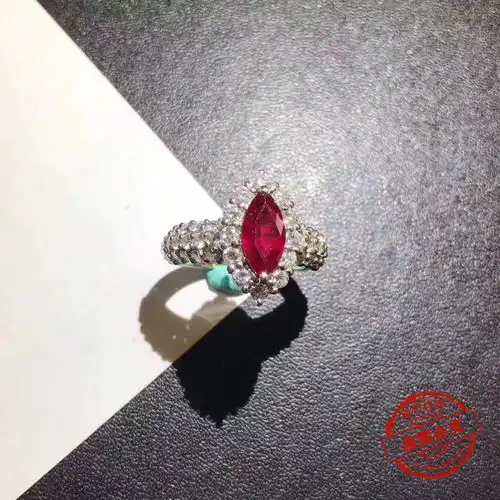 传奇珠宝红的火热,蓝的深邃,代表爱的宝石应该这样选