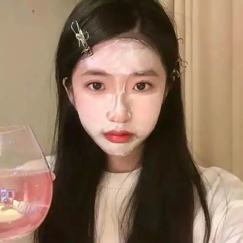 会招桃花的甜妹头像