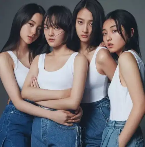 张子枫吴磊cp感爆棚穿校服演绎出校园恋太美好了,气质清新好美