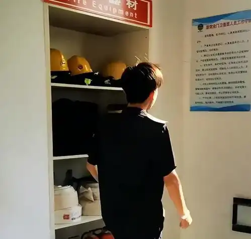 山东美术生高考后当保安,得知高考成绩后喜极而泣直呼上岸了