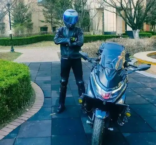 又一网红因车祸离世,现场画面惨烈,众好友惋惜人超好,很热心