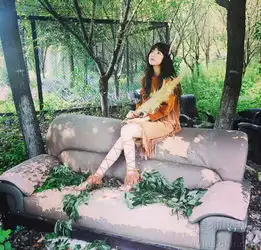 徐娇穿流苏裙仙气十足美腿白皙修长引网友点赞
