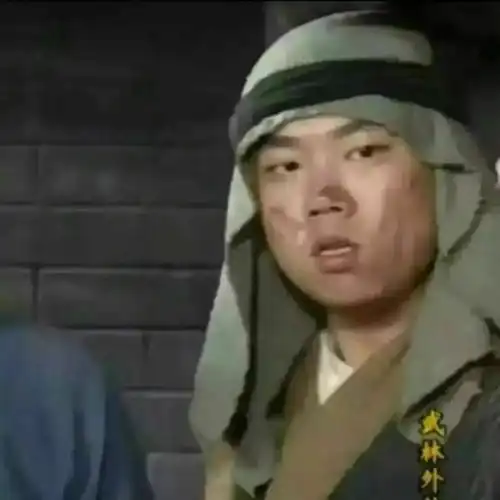 这可能是你见过最离谱的五黑头像了