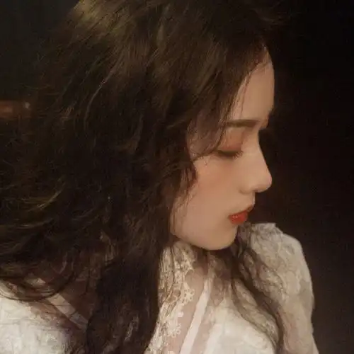 头像丨早晨是一只花鹿