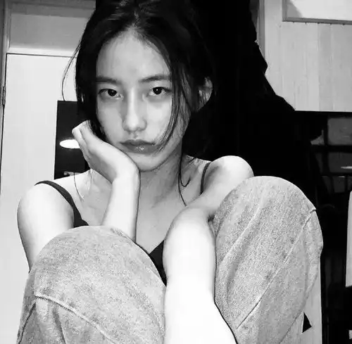 头像风吹走云朵