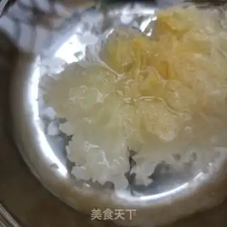 百合花银耳糖水的做法百合花银耳糖水怎么做不做妖精好多年的菜谱