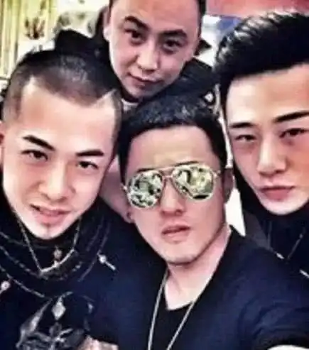 抖音的一哥,快手的一哥,陌陌的一哥,收入根本不在一个段位