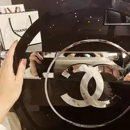 女王节chanel开了个快闪店,这次不是咖啡,是