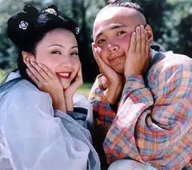 徐峥携手老婆陶虹海边漫步令两人离婚传闻不攻自破