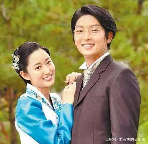 40岁李准基还能演高中生戏里美强惨,戏外被坑10年收入单身至今
