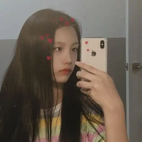 李同国大女儿14岁的完成型美貌个高腿长太让人羡慕了