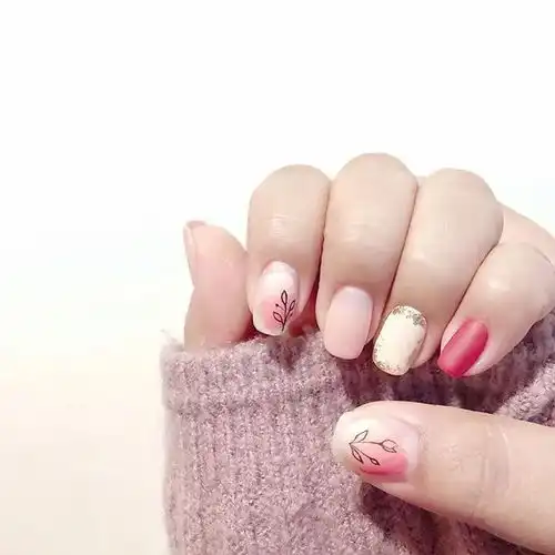 韩系手绘涂鸦美甲,好有艺术感啊