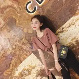 谁说网红都是照片美美的夏夏第一个不服你