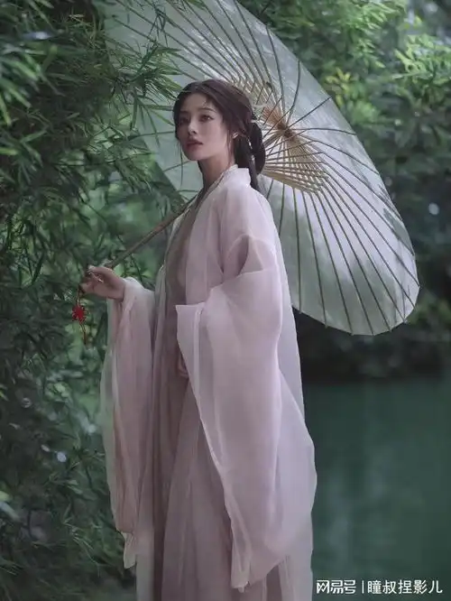 竹编白伞,古风人像创作中所向披靡的道具神器