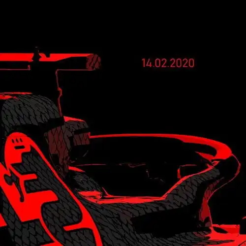 于巴塞罗那首秀阿尔法罗密欧全新f1赛车曝光