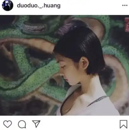 最美不过侧颜杀看黄磊大女儿晒短发近照,天鹅颈也太优越了