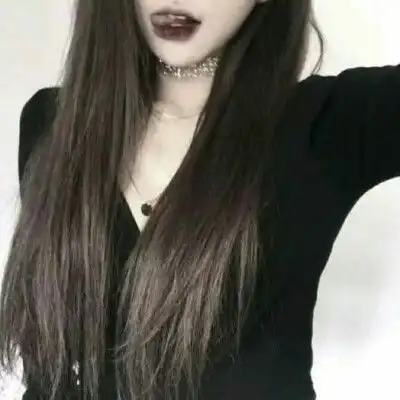 沈妆大雨中百鬼夜行,有人混在其中qq女生头像我要个性网