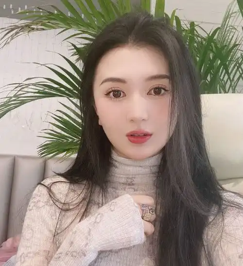 裹小脚式审美33岁网红手术抽脂身亡icu内熬了2个月