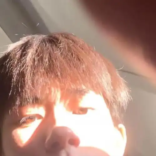 就这技术要不你们还是放弃自拍吧