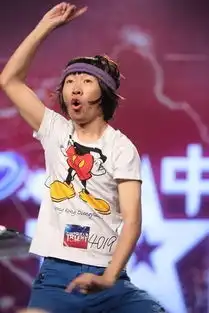 被周星驰选中的丑男,却被谢娜捧红了,薛之谦为他的丑鸣过不平