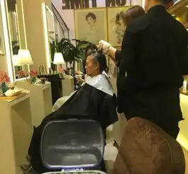 邓超晒母亲照片邓妈妈被曝系二婚