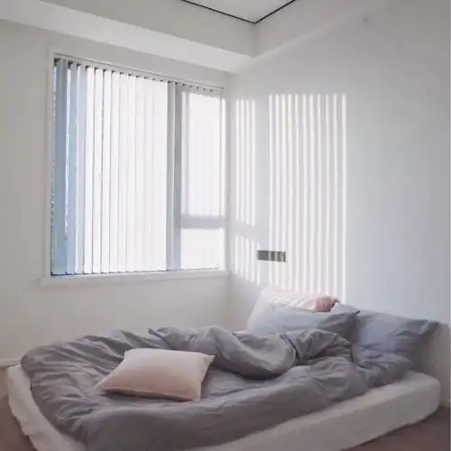 卧室床头不挂画还能怎么办