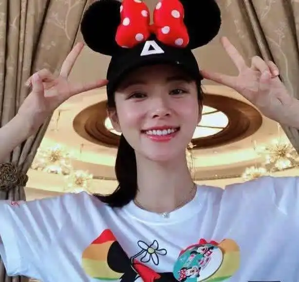 王思聪女友曝光,不是网红脸却深得王思聪喜欢,真正原因让人脸红