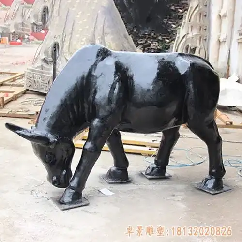 小型开荒牛铜雕巴中牛铸铜雕塑图片