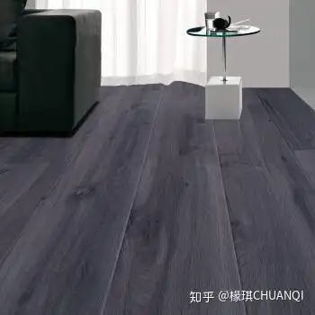 蓝色漆和深木色地板怎么搭配