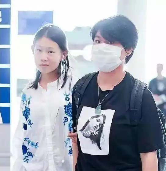 小沈阳13岁女儿近照曾因长得丑被骂哭,如今的她成国际范小仙女