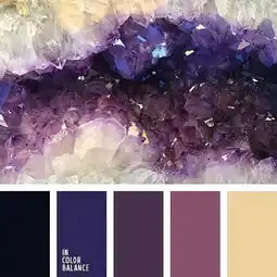 服装设计最基本的,也是最重要的一个因素色彩搭配