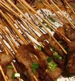 中国菜让老外非常喜欢吃,外国人为什么中国食物越吃越喜欢吃呢
