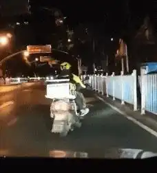 从老婆包里找到的果冻跳跳糖,为什么朋友看了之后一脸神秘哈哈哈哈哈