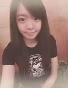 曝王中磊17岁爱女私照身材姣好被赞长腿女神