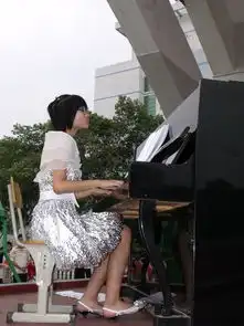 可爱的孩子们一组抓拍的新闻图片原图,欢迎指点