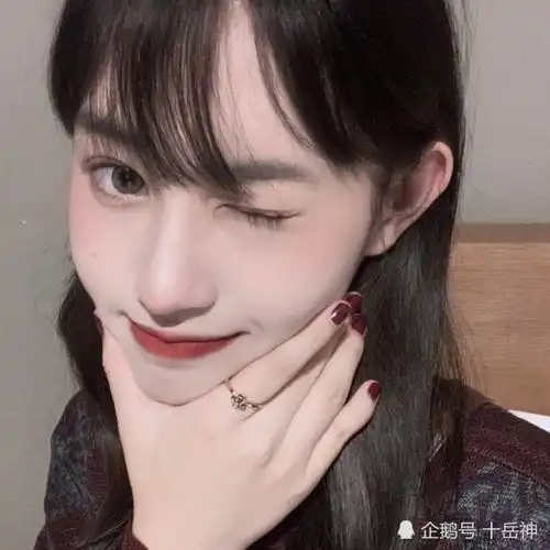给暗恋女生发我想你,若收到这3种回复,傻弟弟别再纠缠