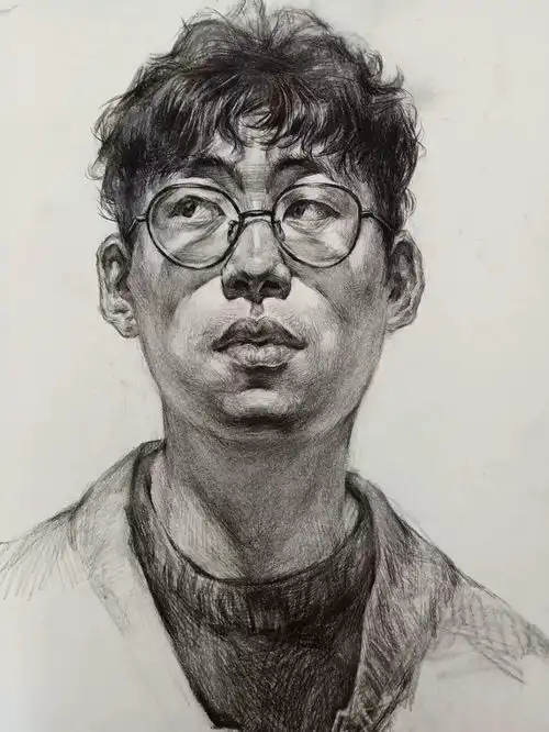 天鹰美术高考优秀导师刘培冰