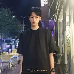 有没有人知道这是谁哪个网红