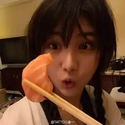 65图美女纹身师走红高颜值撞脸吴亦凡范晓萱高清