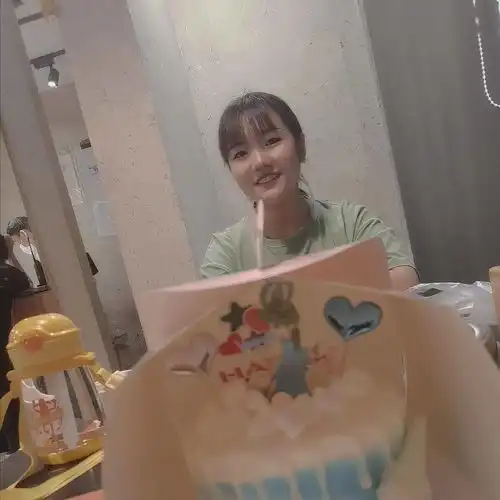 高考上映加油少年的你