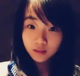 张凯丽女儿近照曝光颜值爆表在国外读书
